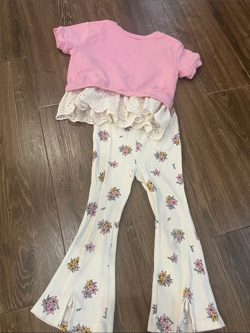 Jessica Simpson Cream Floral Flared Leggings with Pink & Yellow Flowers